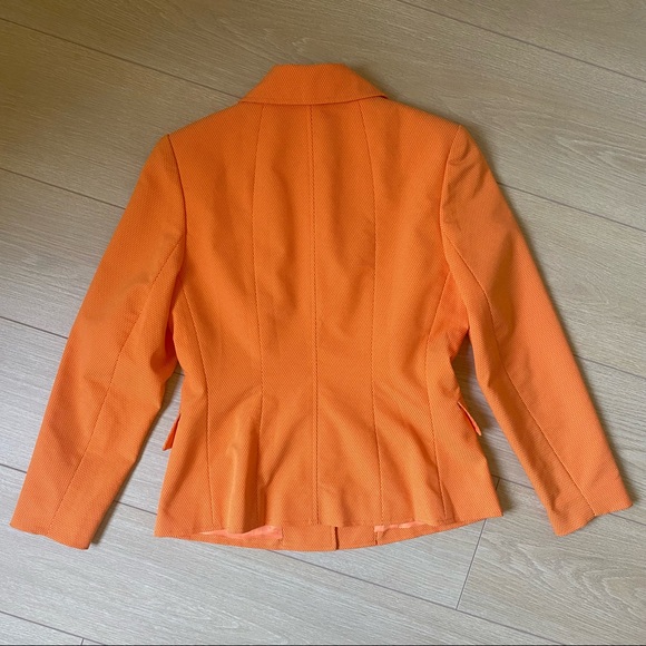 orange skirt - Picture 5 of 13